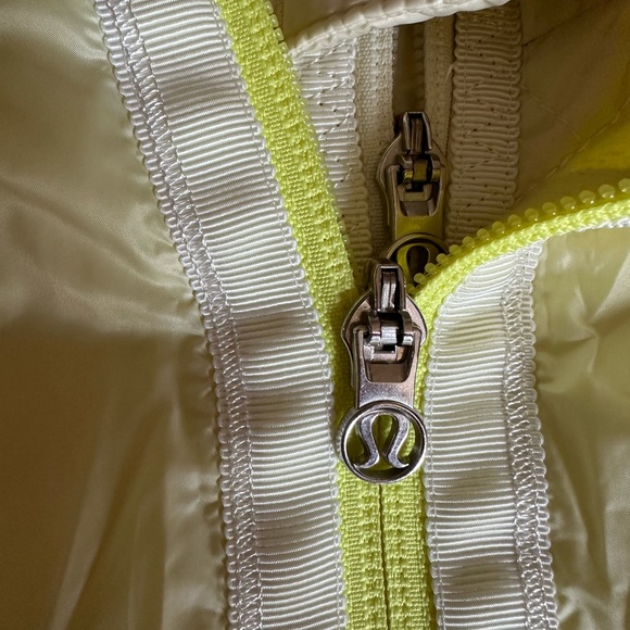 *RARE* Lululemon Quilted Hoodie - Picture 2 of 8